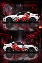 Cargar imagen en el visor de la galería, Anime ITASHA ZERO TWO revestimiento para coche puerta lateral compatible con cualquier coche gráficos de vinilo pegatinas para coche pegatina para coche

